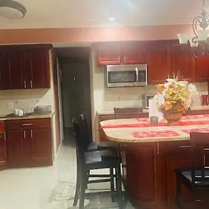 Homestay Minutes From Jfk, Beautiful With Peaceful, Cosy, Private