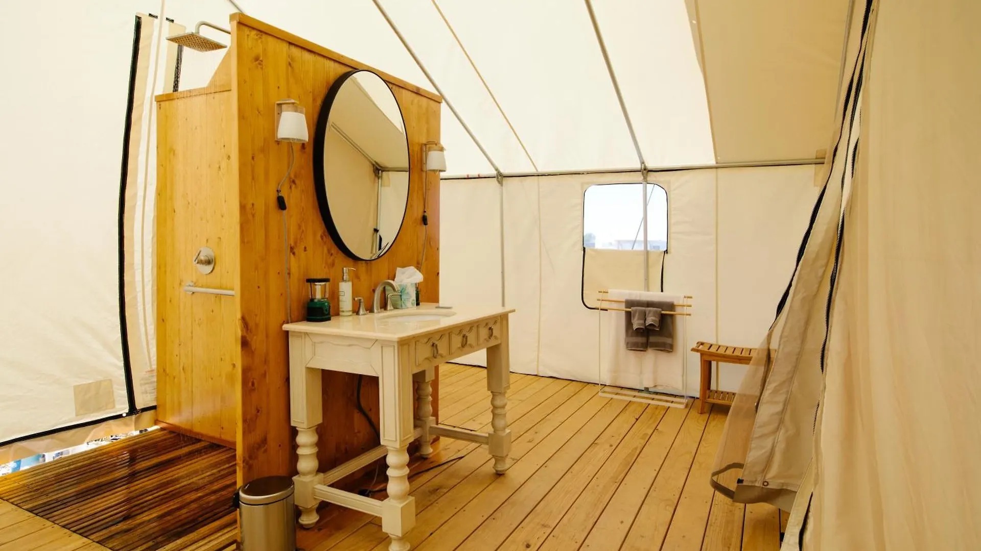 **** Hotel Collective Retreats Governors Island New York United States
