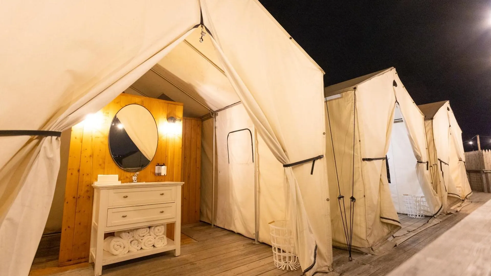 Hotel Collective Retreats Governors Island New York