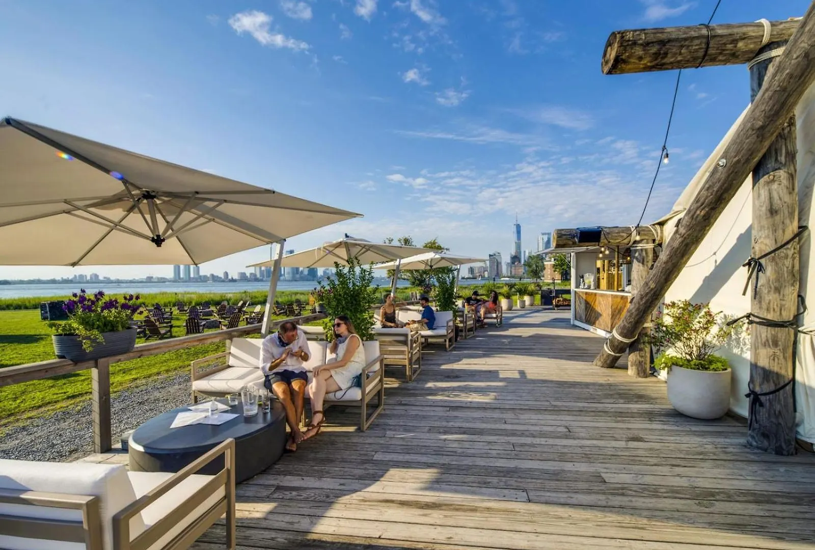 Collective Retreats Governors Island Нью-Йорк 4*,  США