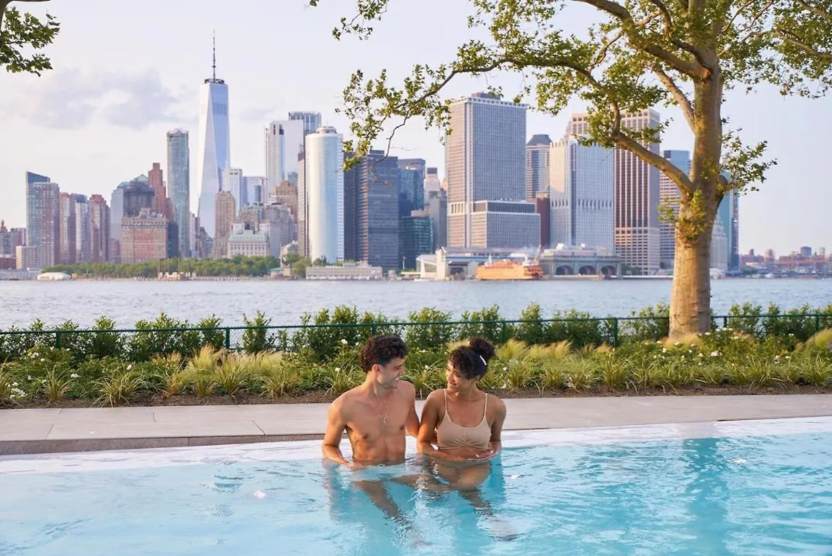 Отель Collective Retreats Governors Island Нью-Йорк
